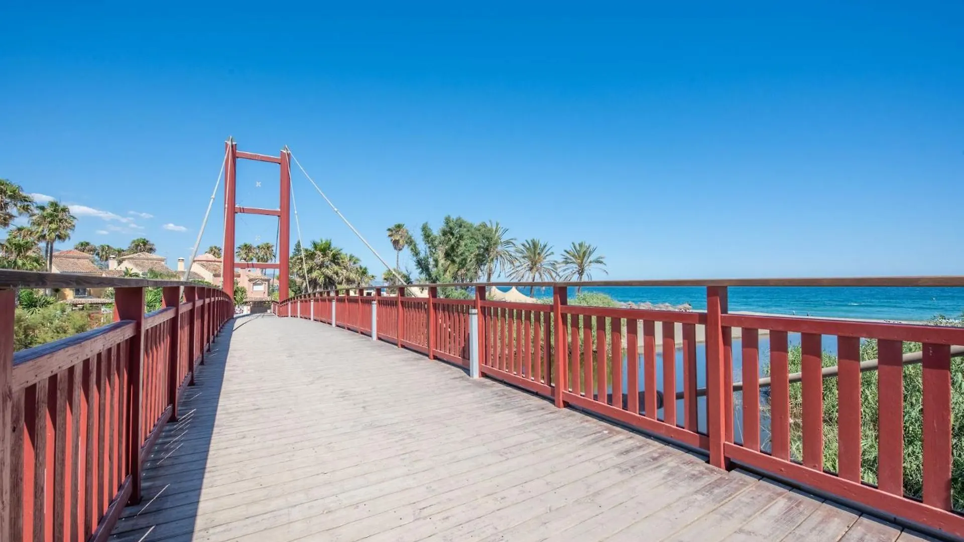 Beach Apartment In Golden Mile / Puerto Banus Marbella